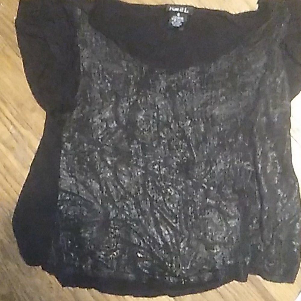 Black rue 21 shirt